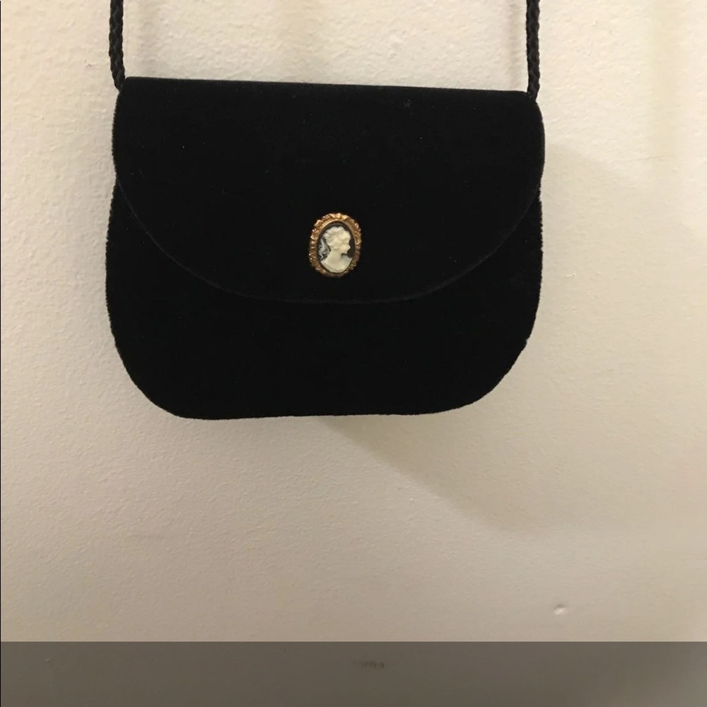 Vintage beautiful Cameo Black velvet cross body